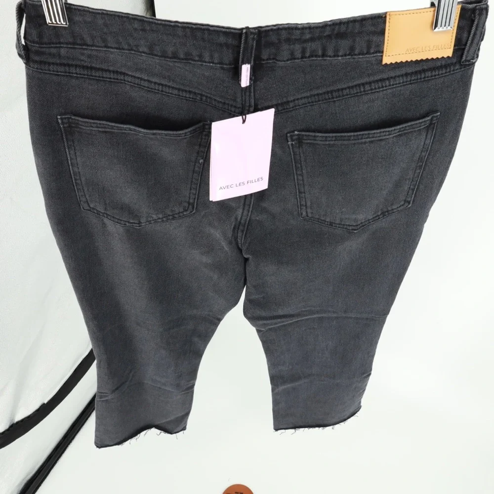 Avec Les Filles High Rise Distressed Jeans Size 29 Black‎ Flared Cropped NWT